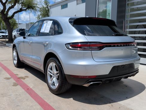 Used 2020 Porsche Macan AWD/4WD image 9