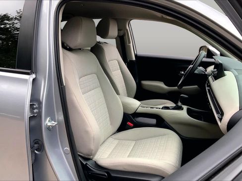 Used 2026 Honda HR-V LX image 8