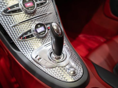 Used 2008 Bugatti Veyron AWD/4WD image 23