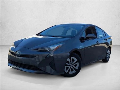 Used 2018 Toyota Prius Two image 1