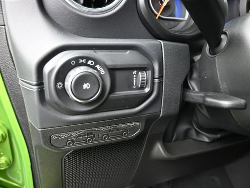 New 2026 Jeep Wrangler Unlimited Sahara AWD/4WD image 17