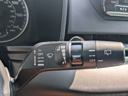 Used 2024 Mitsubishi Outlander ES FWD image 26