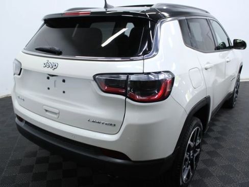 Used 2018 Jeep Compass Limited w/ Navigation Group image 5