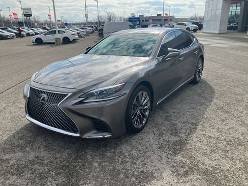 Used 2020 Lexus LS 500 w/ Interior Upgrade Package image 3