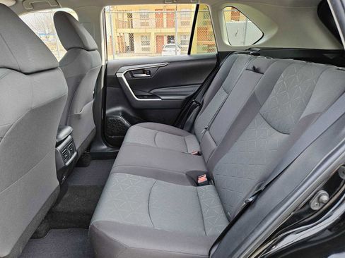 Used 2023 Toyota RAV4 XLE image 20