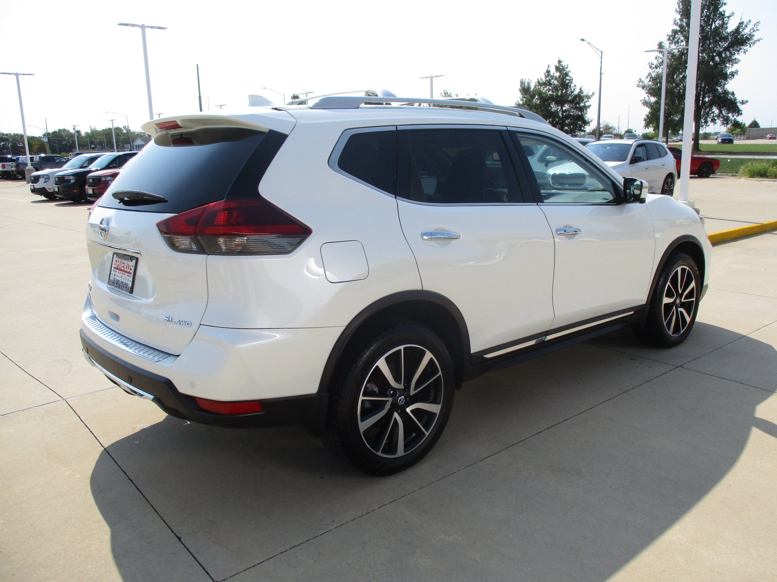 Used 2020 Nissan Rogue SL w/ Premium Package AWD/4WD image 7