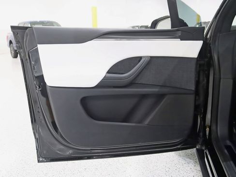 Used 2022 Tesla Model X Plaid AWD/4WD image 33
