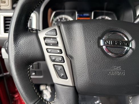 Used 2019 Nissan Titan PRO-4X image 29