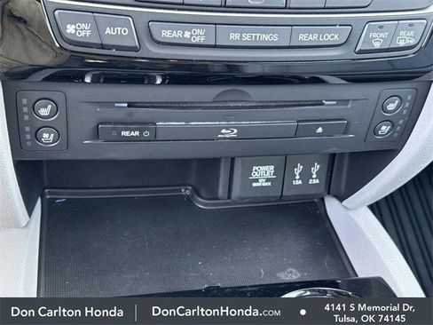 Used 2016 Honda Pilot Elite image 27