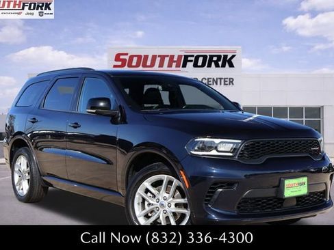 Used 2024 Dodge Durango GT image 1