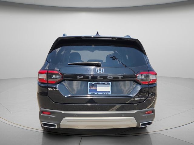 Used 2024 Honda Pilot Touring image 5