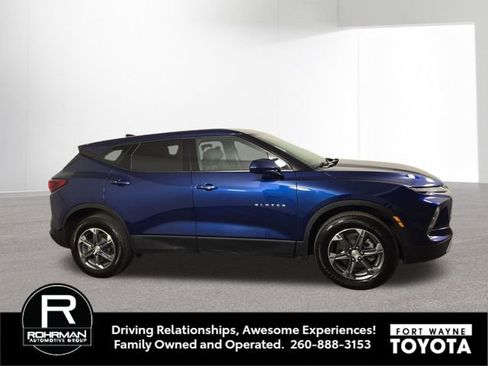 Used 2023 Chevrolet Blazer LT w/ Driver Confidence Package FWD image 5