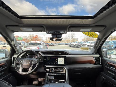 Certified 2023 GMC Sierra 1500 Denali w/ Denali Reserve Package image 19