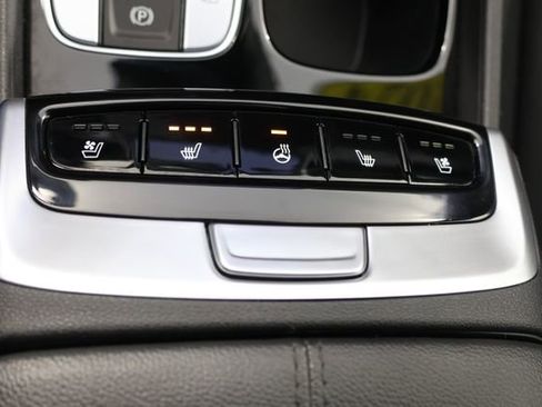 Used 2024 Hyundai Santa Cruz Limited image 16