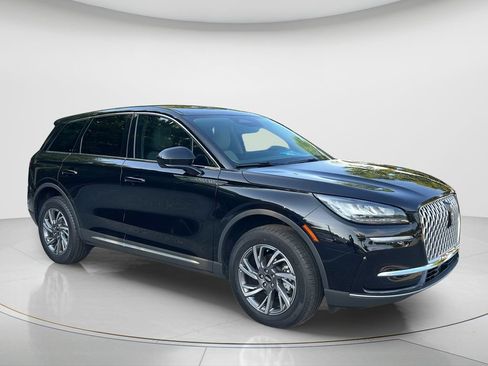 Used 2025 Lincoln Corsair FWD image 3