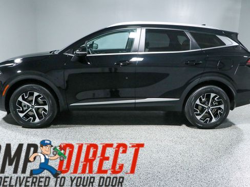 Used 2024 Kia Sportage EX AWD/4WD image 10