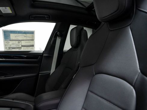 New 2026 Porsche Macan 4 Electric AWD/4WD image 27
