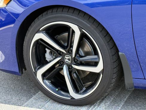 Used 2022 Honda Accord Sport image 9