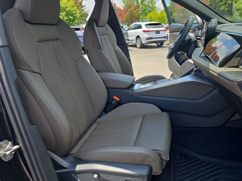 Used 2025 Audi Q5 Premium Plus w/ Premium Plus AWD/4WD image 10