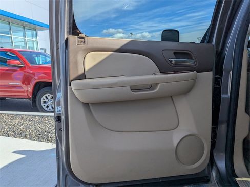 Used 2013 GMC Sierra 2500 SLT w/ SLT Convenience Package image 28