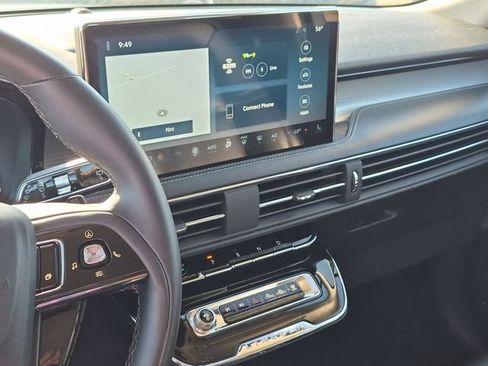 Used 2023 Lincoln Corsair FWD image 22