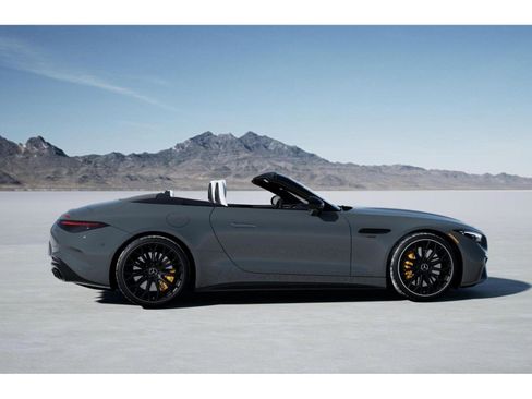 New 2025 Mercedes-Benz SL 63 AMG S e Performance 4MATIC image 17