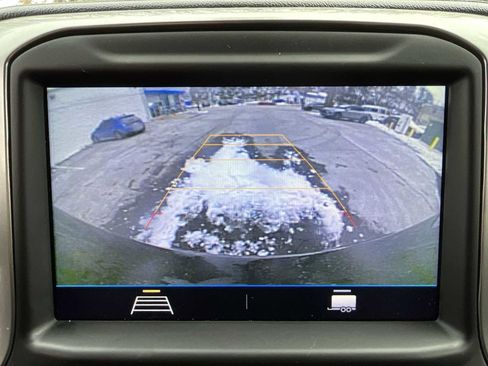 Used 2021 Chevrolet Silverado 1500 LT AWD/4WD image 14