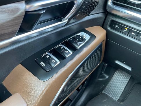Used 2021 Kia Telluride SX w/ SX Prestige Package AWD/4WD image 12