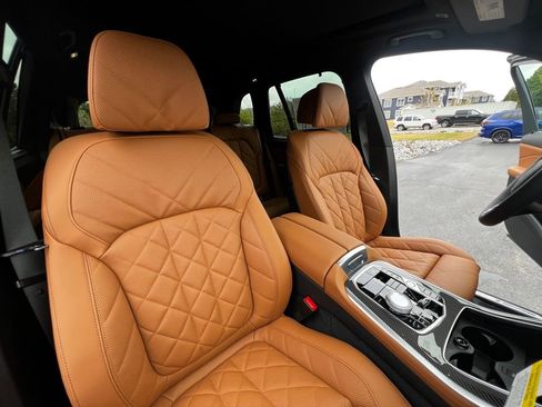 New 2026 BMW X5 M60i image 21