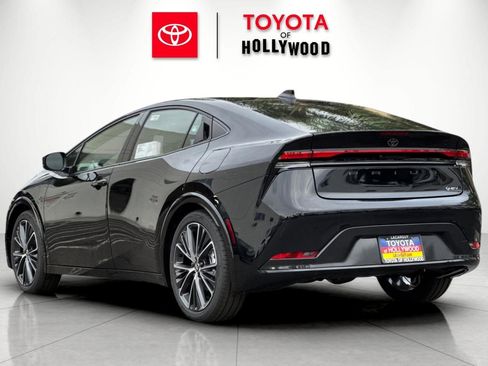 New 2026 Toyota Prius XLE image 6