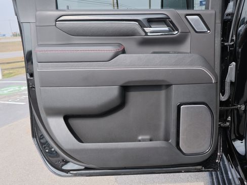 Used 2024 GMC Sierra 2500 AT4X image 42