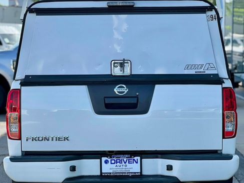 Used 2020 Nissan Frontier S RWD image 30