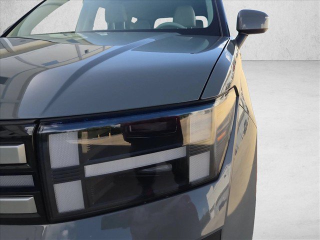 Used 2024 Hyundai Santa Fe SEL FWD image 9