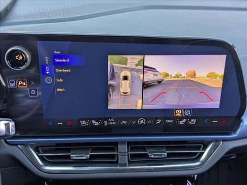 New 2026 Chevrolet Equinox EV LT image 13