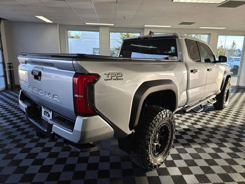Used 2024 Toyota Tacoma TRD Off-Road image 3