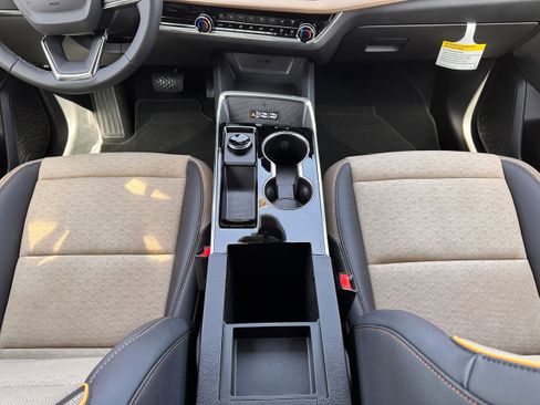 New 2026 Chevrolet Equinox ACTIV w/ Convenience Package III image 15