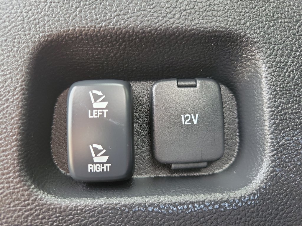 Used 2024 Ford Edge SEL w/ Convenience Package AWD/4WD image 9