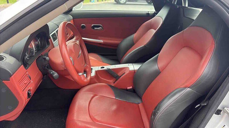 Used 2007 Chrysler Crossfire Limited RWD image 11