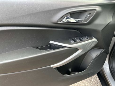 Certified 2024 Chevrolet Trax LS image 16