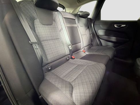 Certified 2023 Volvo XC60 B5 Core image 27