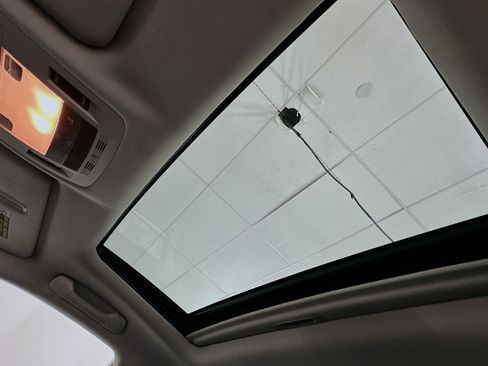 Used 2013 Lexus RX 450h FWD image 25