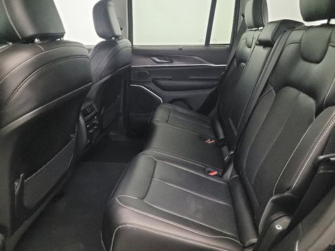 Used 2022 Jeep Grand Cherokee Limited 4xe w/ Luxury Tech Group II image 18