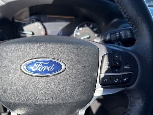 Used 2020 Ford Explorer Limited image 27