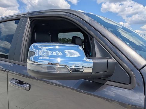 Used 2026 RAM 1500 Laramie AWD/4WD image 13