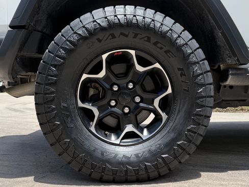 Used 2020 Jeep Wrangler Unlimited Rubicon w/ Quick Order Package 28Y Recon AWD/4WD image 16