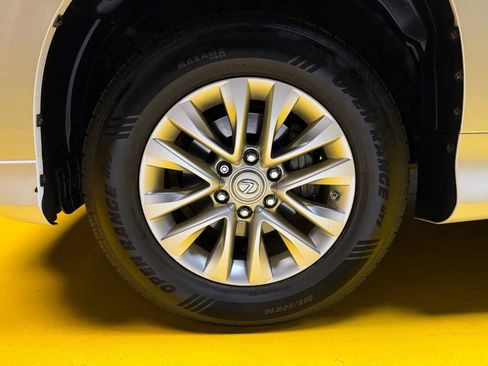 Used 2016 Lexus GX 460 image 10