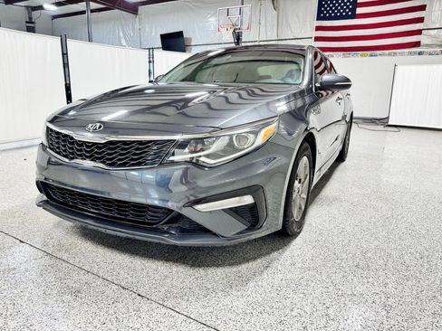 Used 2020 Kia Optima LX FWD image 2