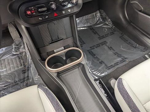 Certified 2025 MINI Cooper S image 11