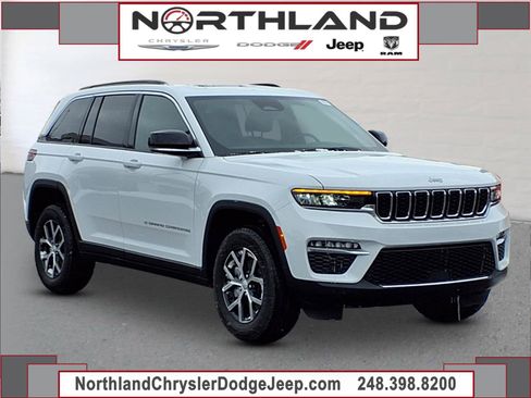 Used 2025 Jeep Grand Cherokee Limited image 1