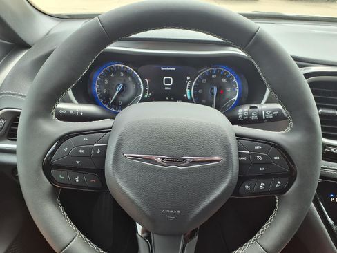 New 2026 Chrysler Pacifica Select w/ S Appearance Package FWD image 10